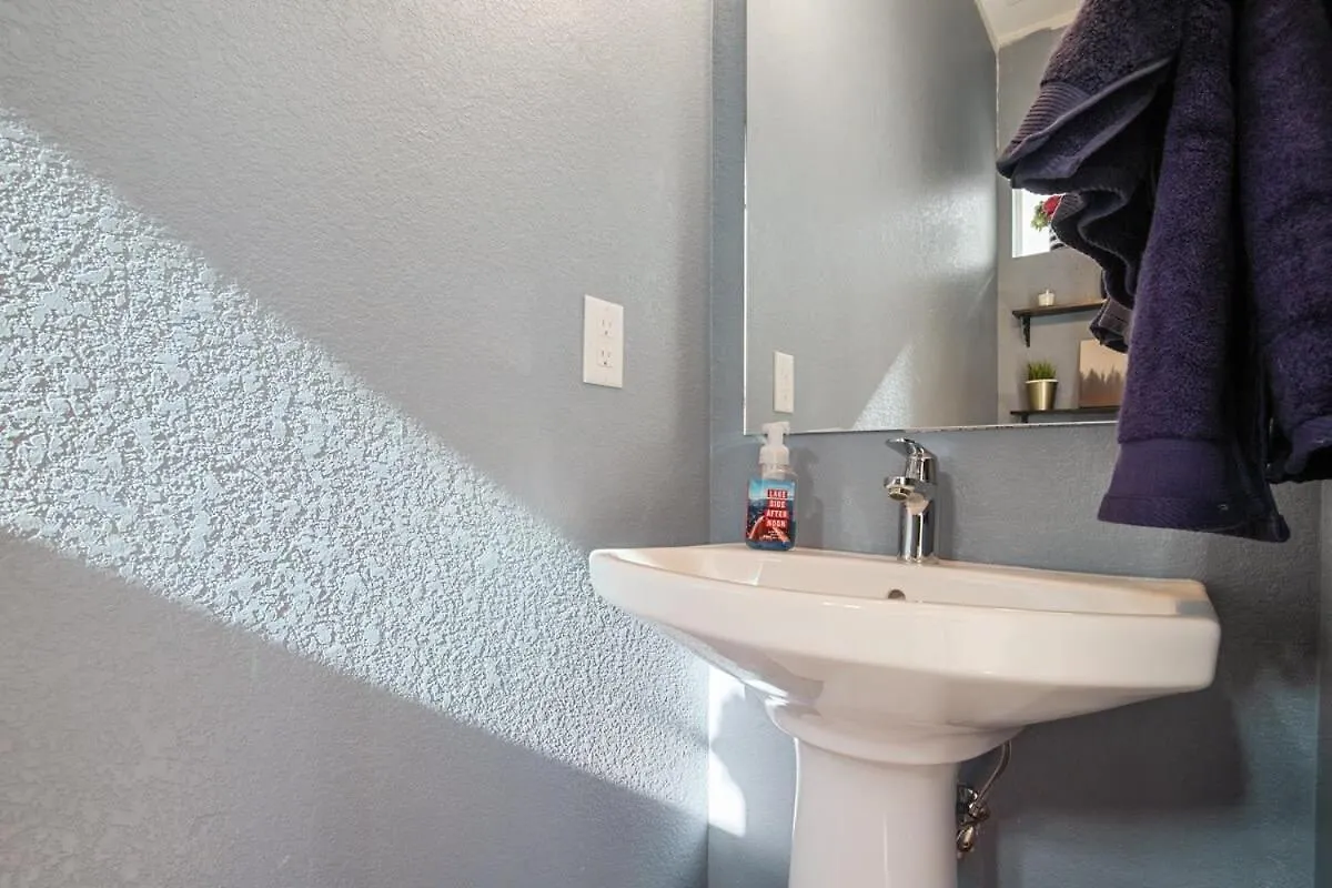 Casa vacanze 2 Bdr Home Roof Deck Plus Walk To Broncos And Sloans Lake Denver Stati Uniti